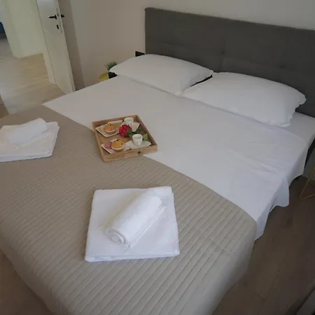Providenca Apartment Solin